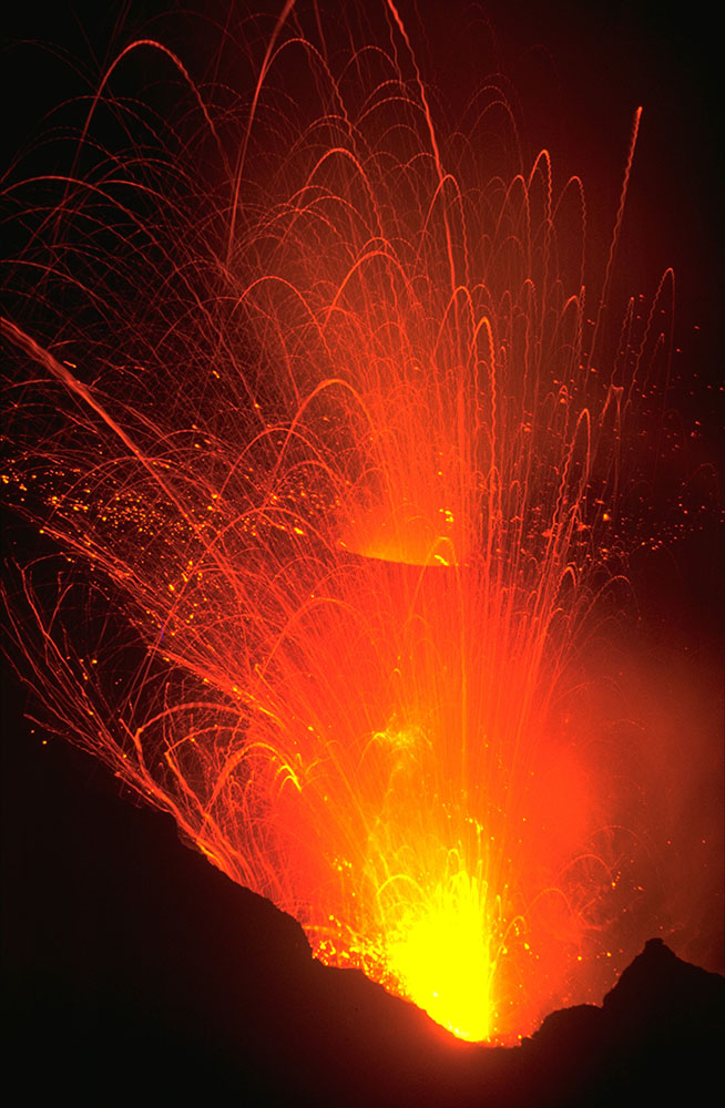 Tanna - Yasur volcano copyright Sonny Whitelaw